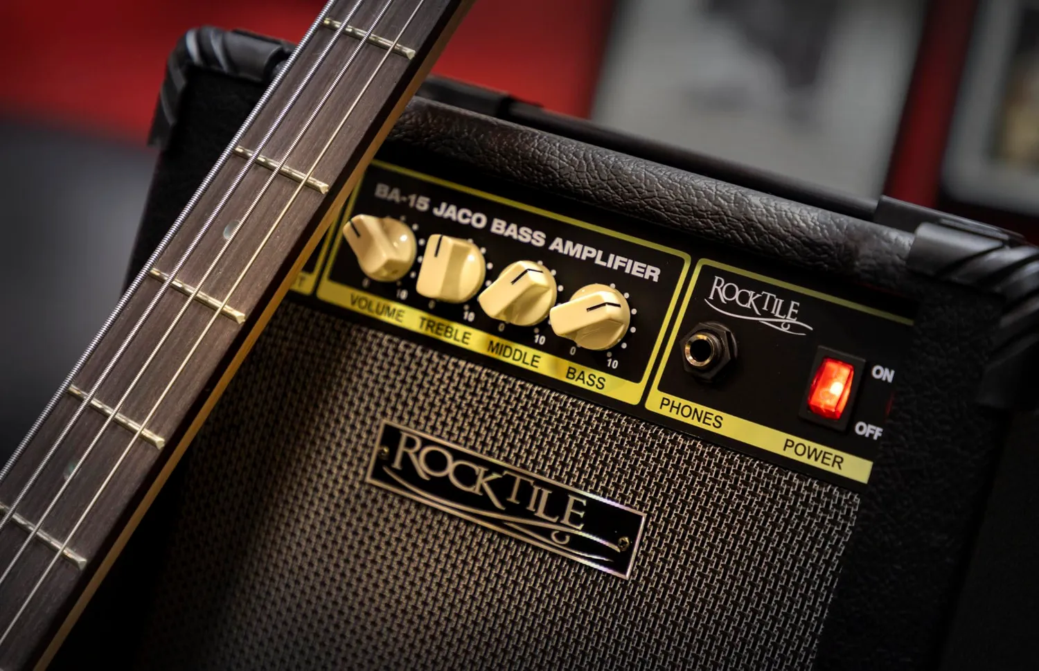Rocktile BA-15 Jaco Basscombo Verstärker 15 Watt schwarz