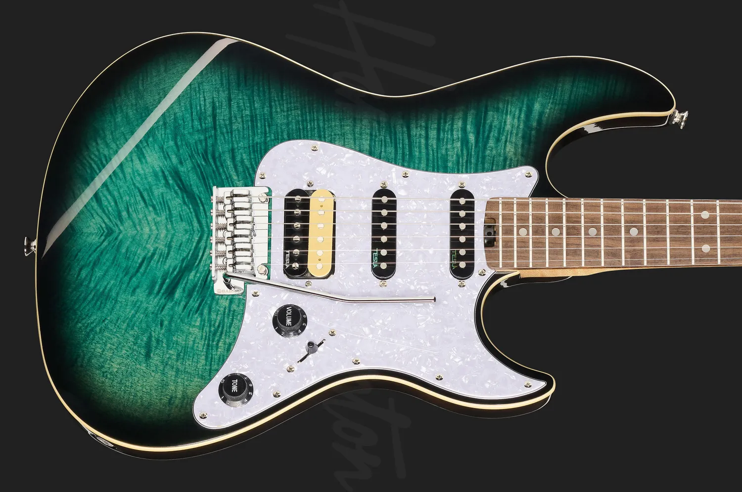 Harley Benton ST-Modern Plus HSS E-Gitarre Flame Blue Burst Edelstahl