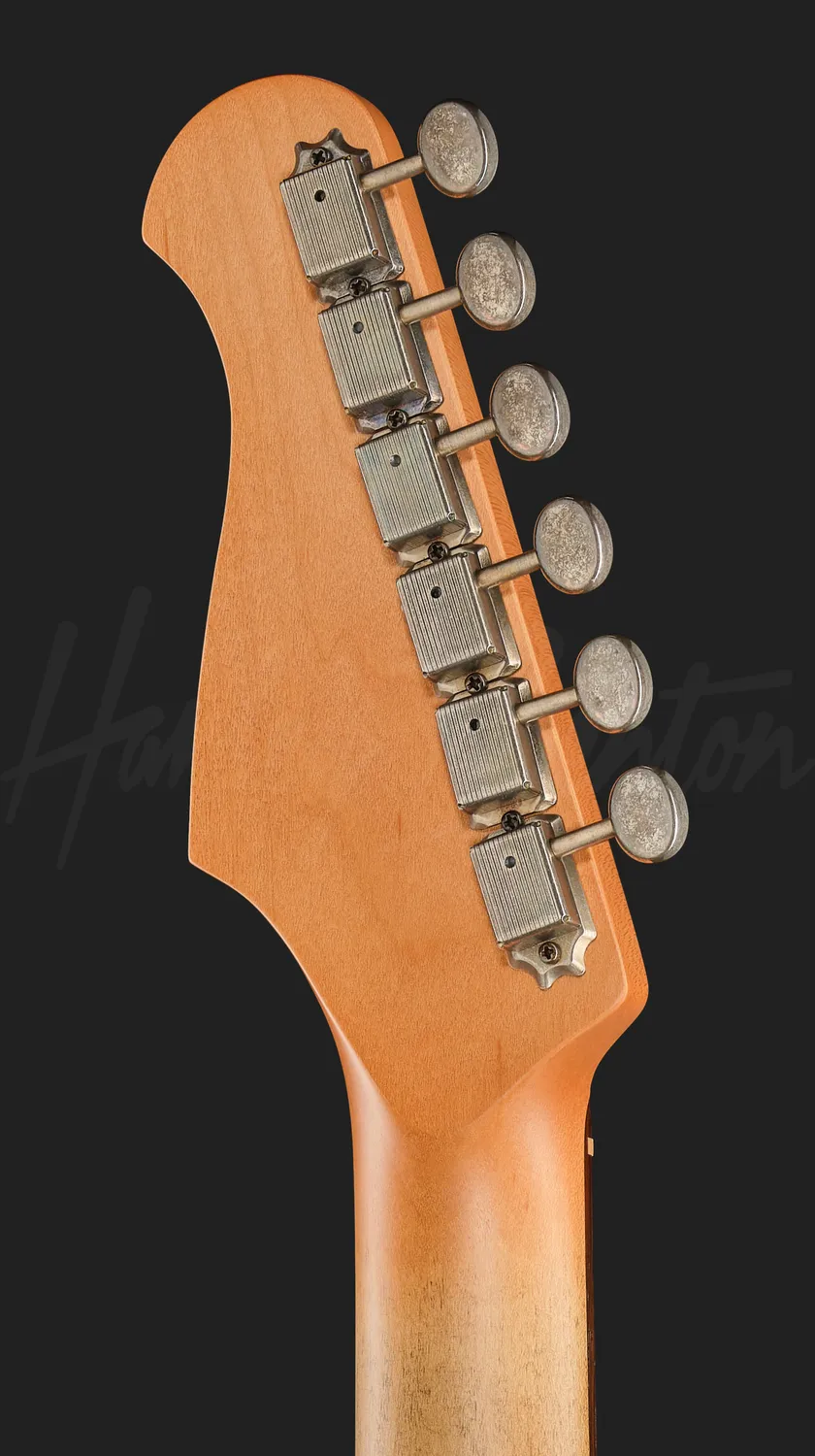 Harley Benton Aged ST-62LA MN E-Gitarre Sunburst Light Aged