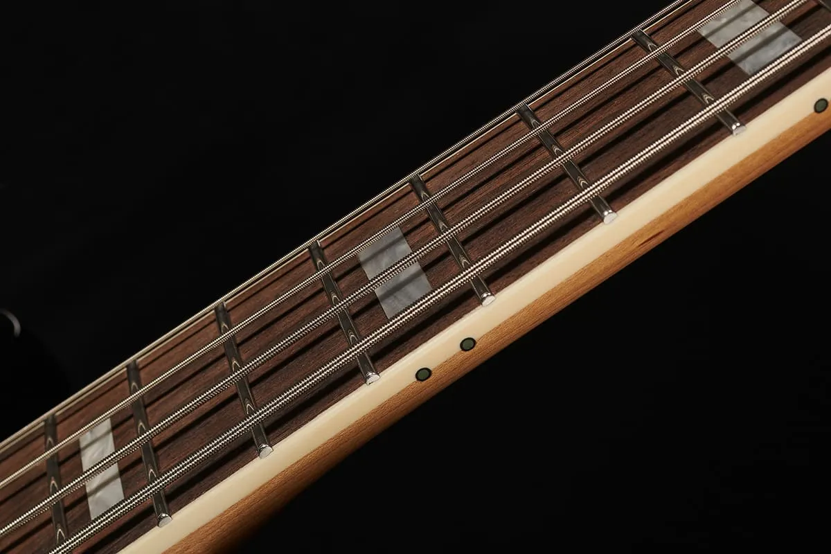 Harley Benton MV-4PJ LH E-Bass Linkshänder schwarz PJ