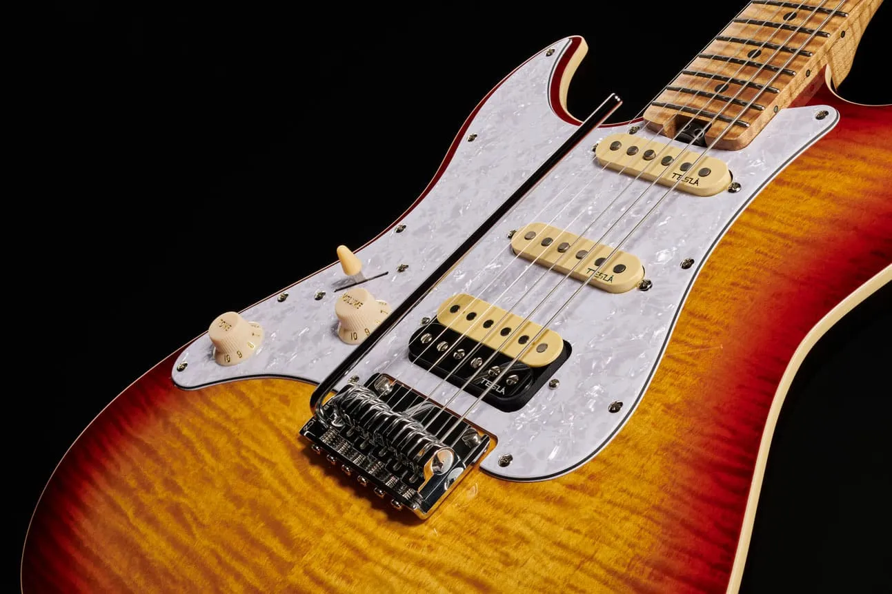 Harley Benton ST-Modern Plus E-Gitarre LH Bengal Burst HSS