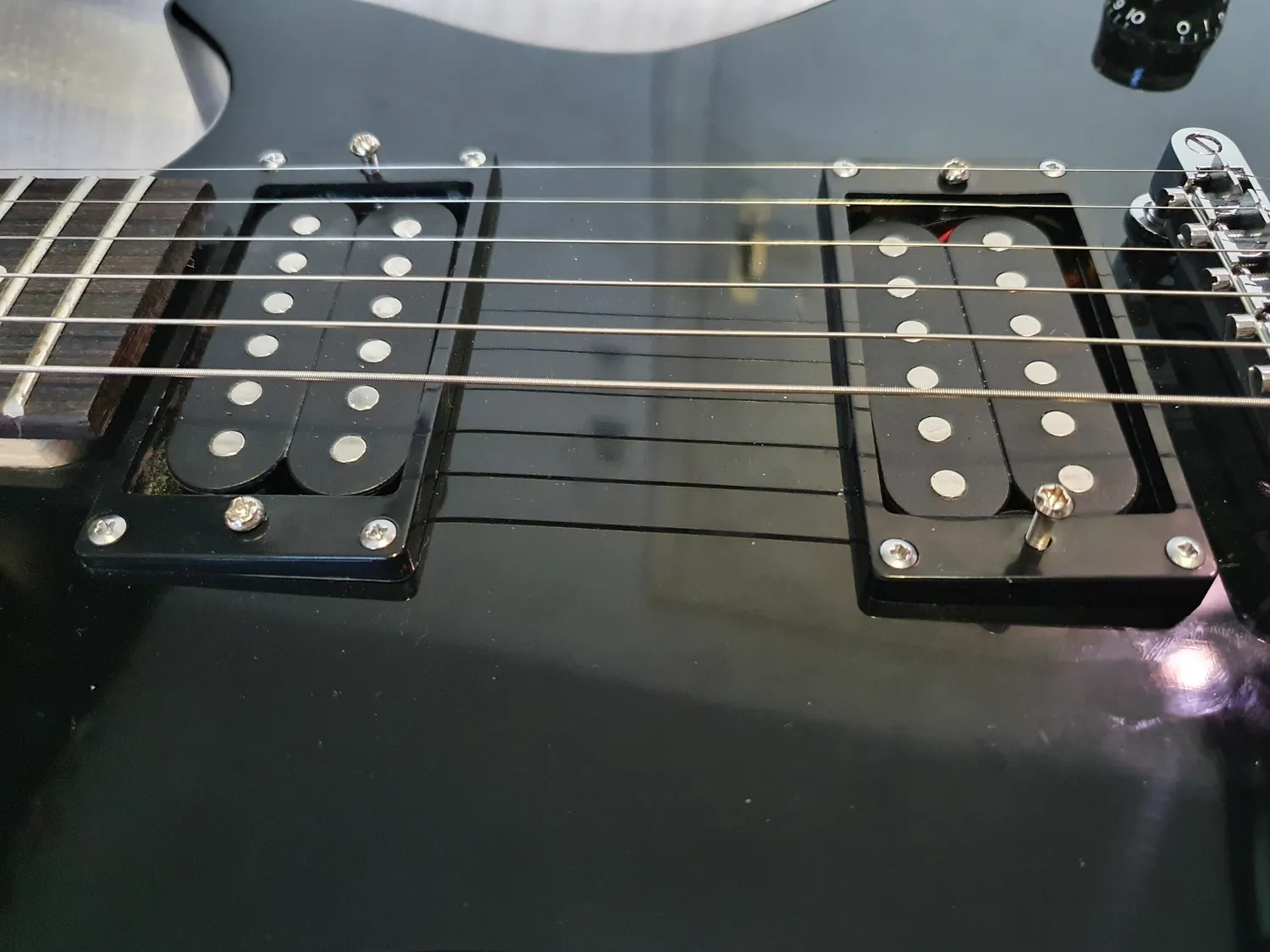 Rocktile LP-100 BL E-Gitarre Schwarz Humbucker Set