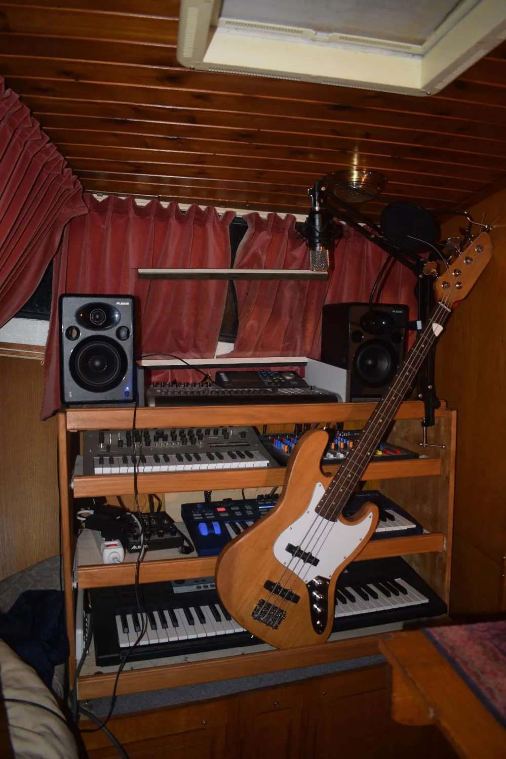 Rocktile JB-Style E-Bass Bausatz DIY unbehandelt