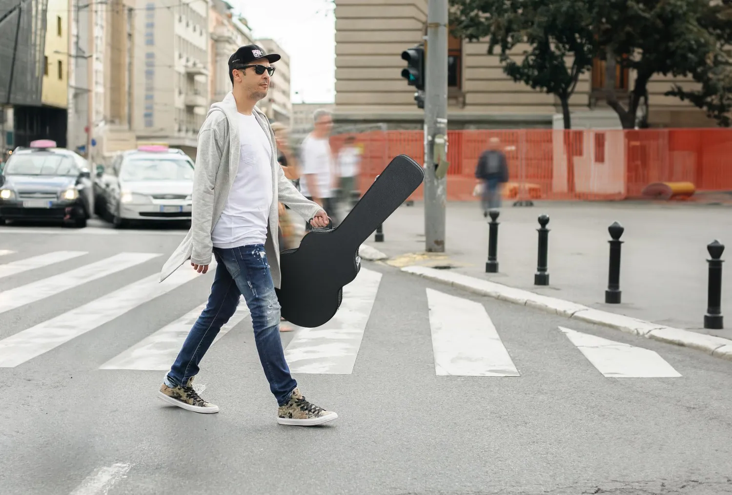 Rocktile Gitarrenkoffer ES-Style schwarz 108 cm