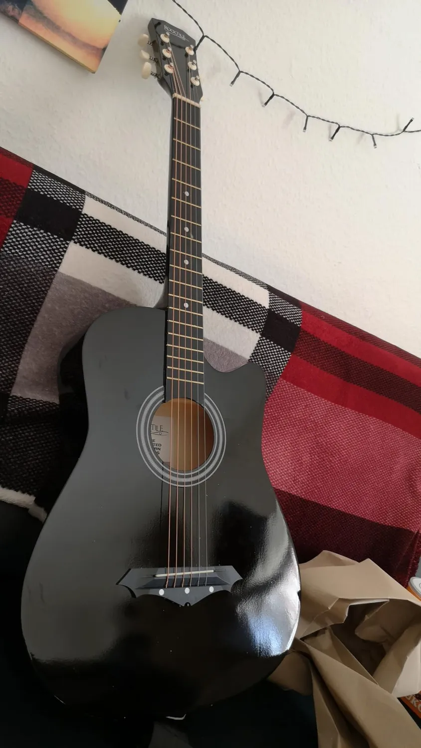 Rocktile WSD-5C-BK Slim Westerngitarre Set Schwarz Dreadnought