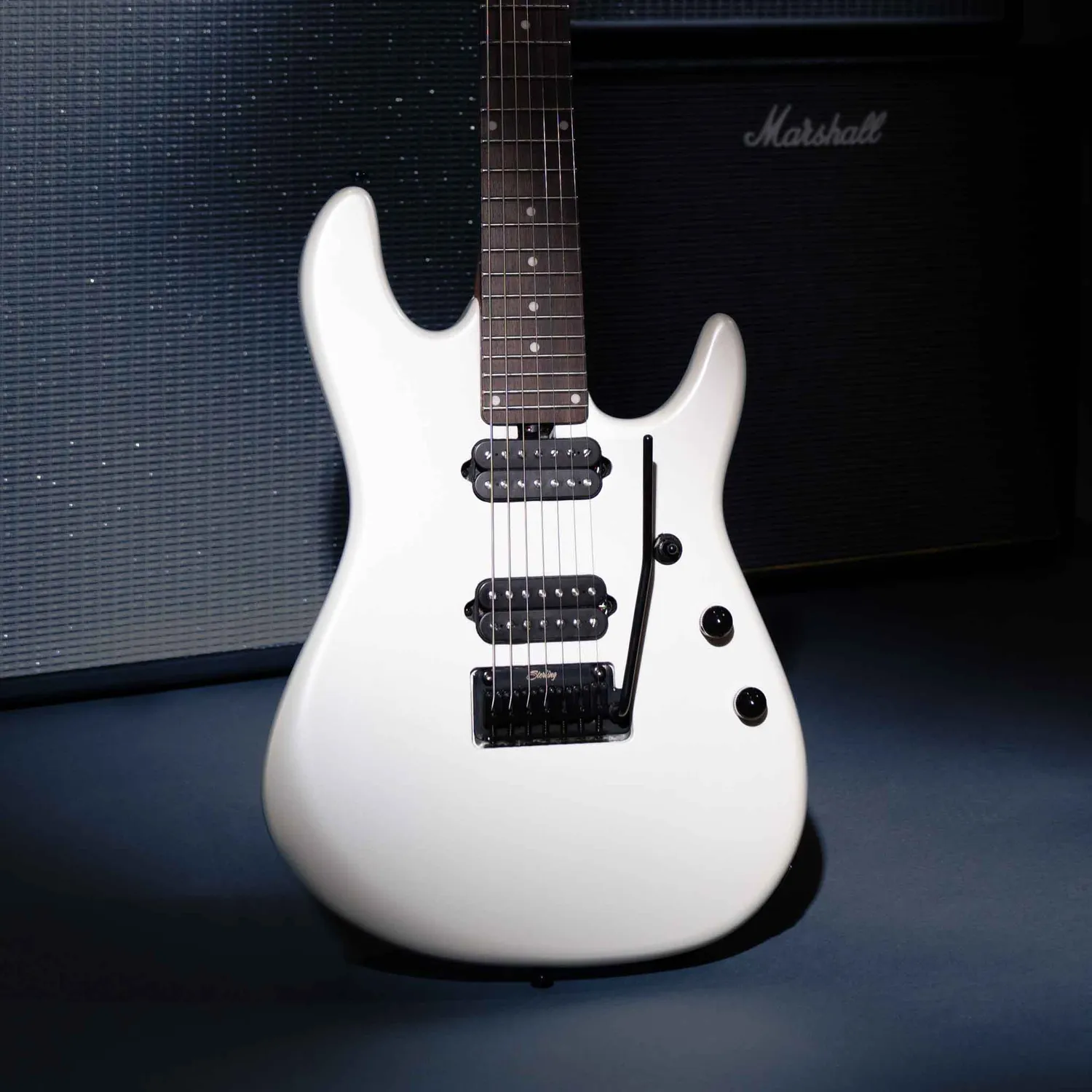 Sterling Richardson 7 E-Gitarre Pearl White 7-saitig