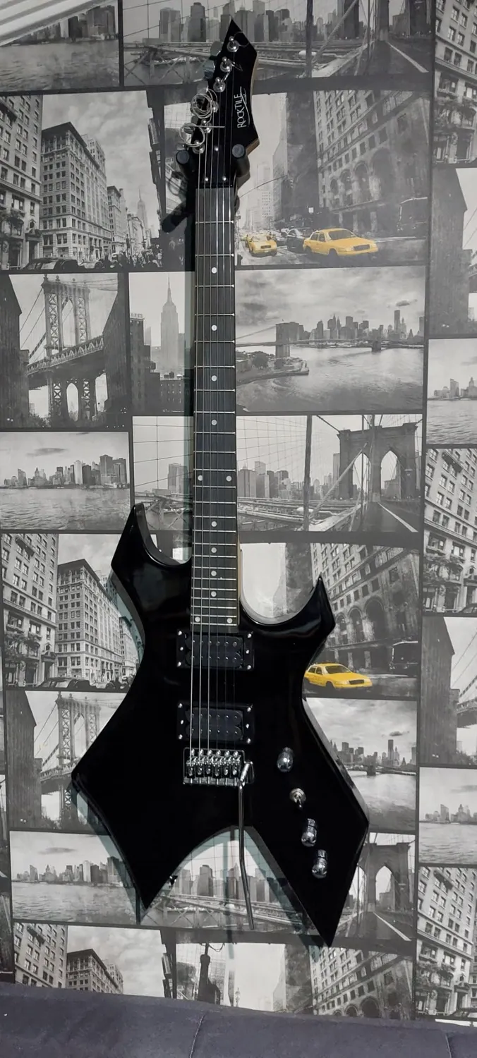 Rocktile Heavy Warhead E-Gitarre Black Gloss 24 Bünde