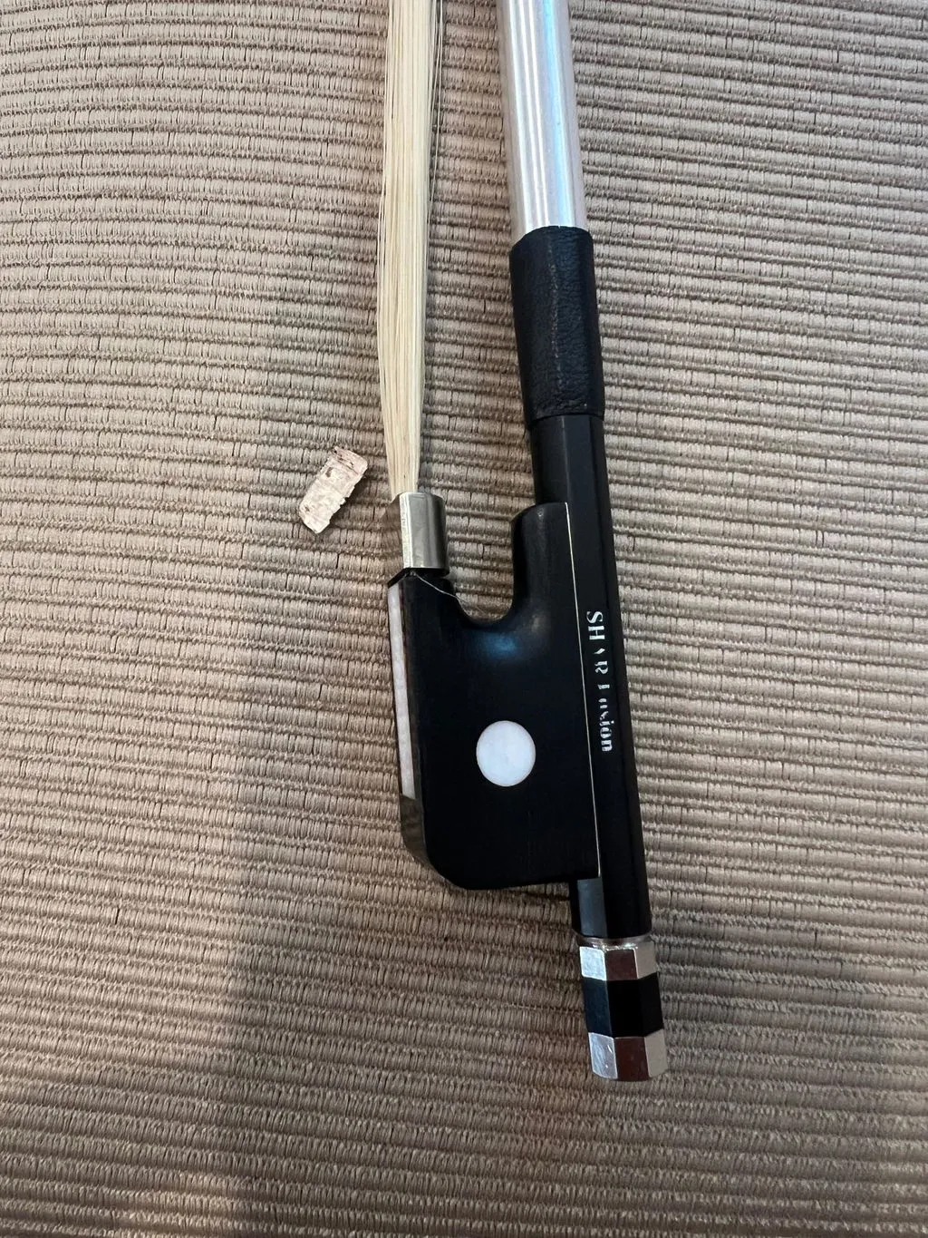 Shar Fusion Cello Cellobogen Carbon 4/4 Schüler Griff fest