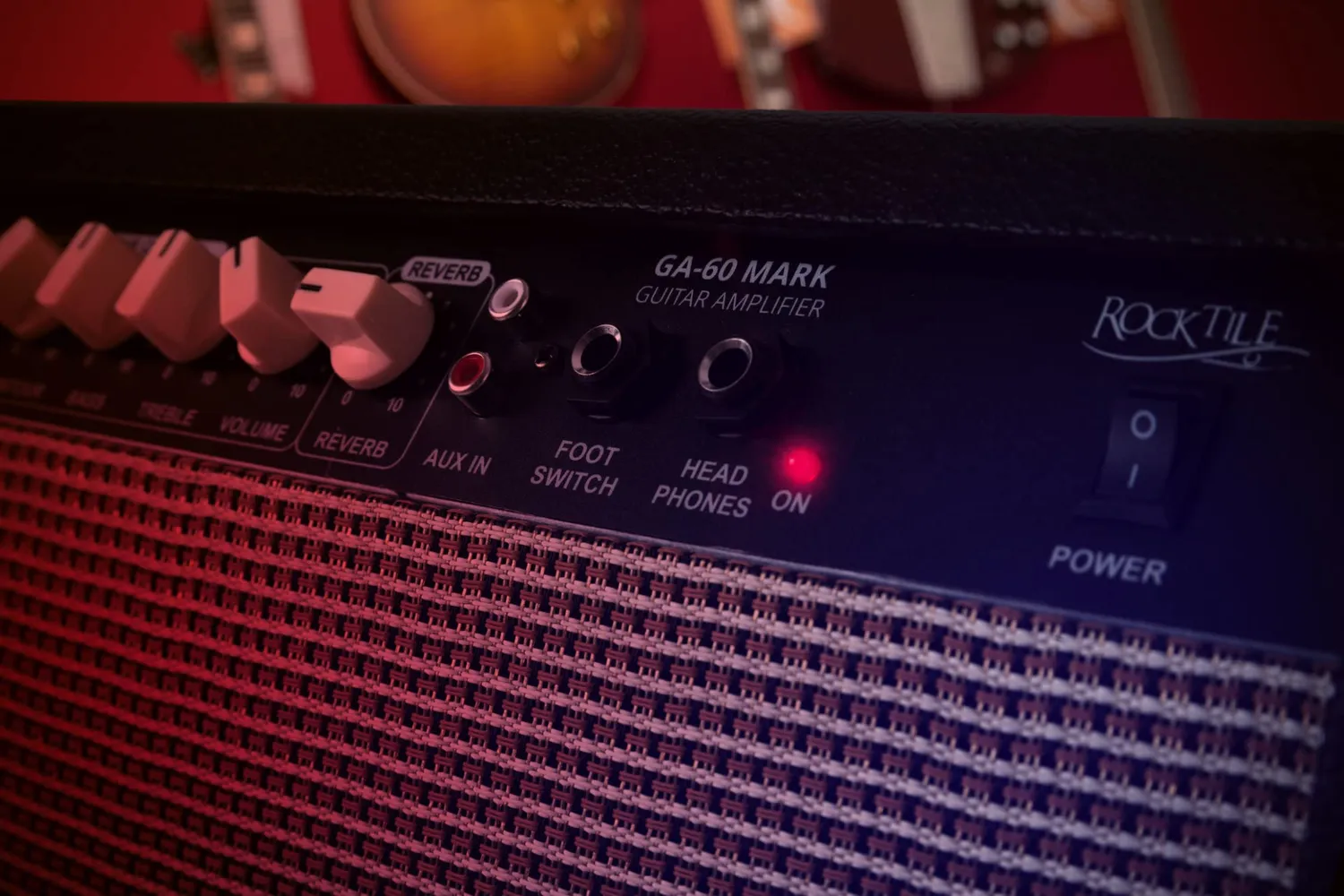 Rocktile GA-60 Mark Gitarrenverstärker 60 Watt Schwarz mit Hall
