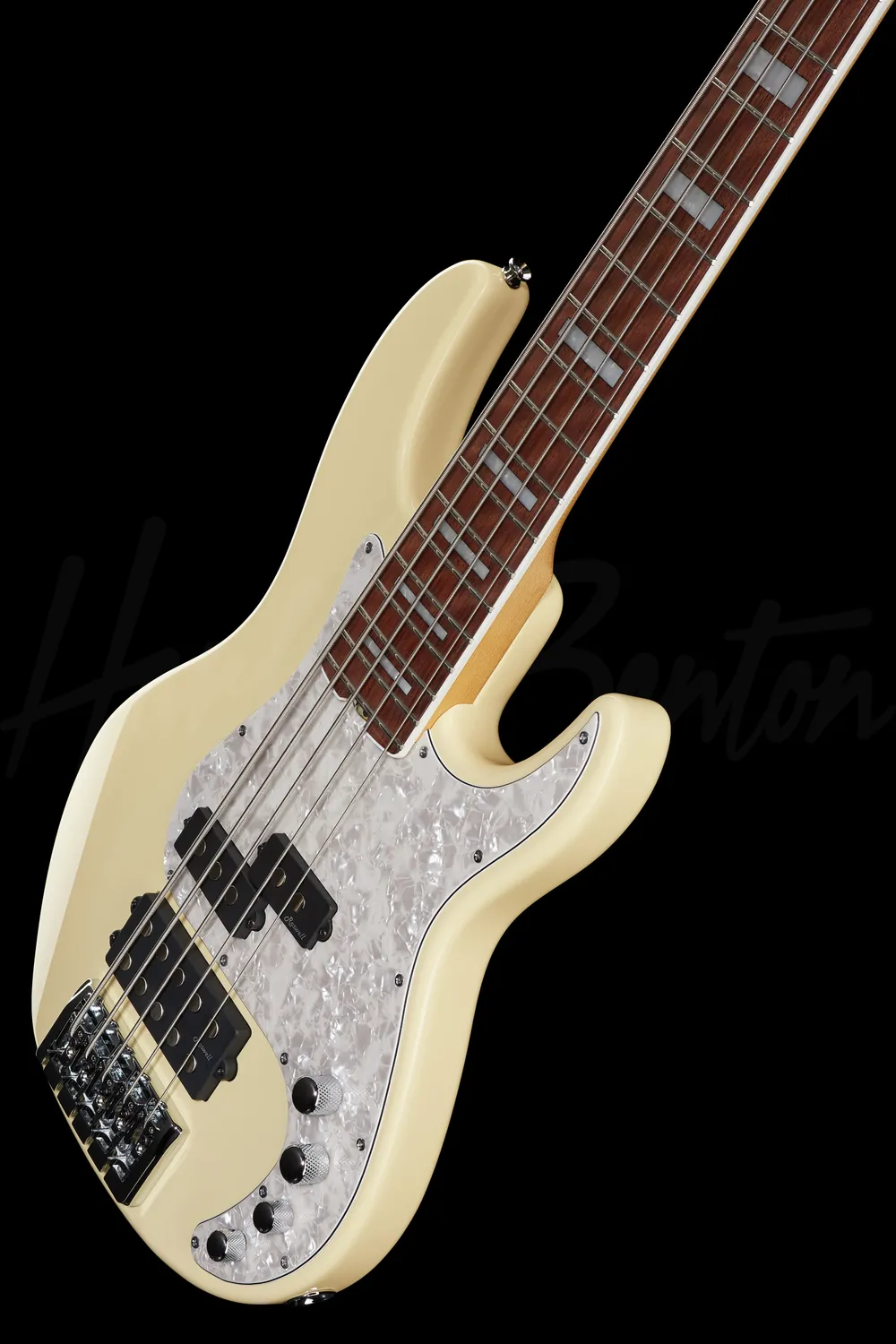 Harley Benton Pro MP-5EB E-Bass 5-saitig Crème Aktiv