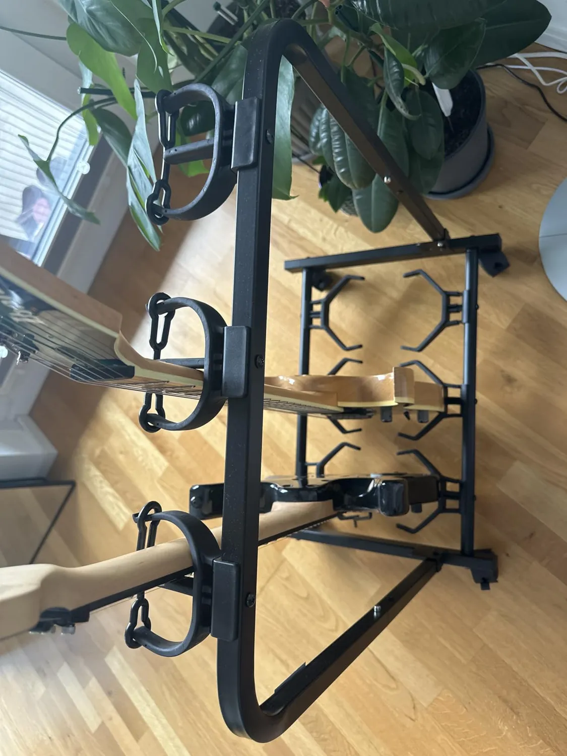 Rocktile Multistand 3-fach Gitarrenständer Rollen klappbar