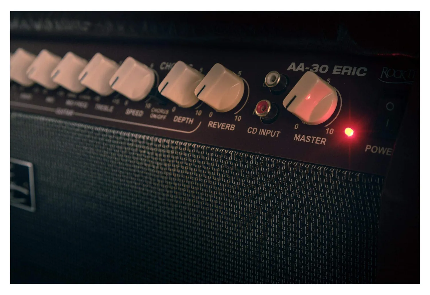Rocktile AA-30 Eric Akustikverstärker 30 Watt braun 2-Kanal