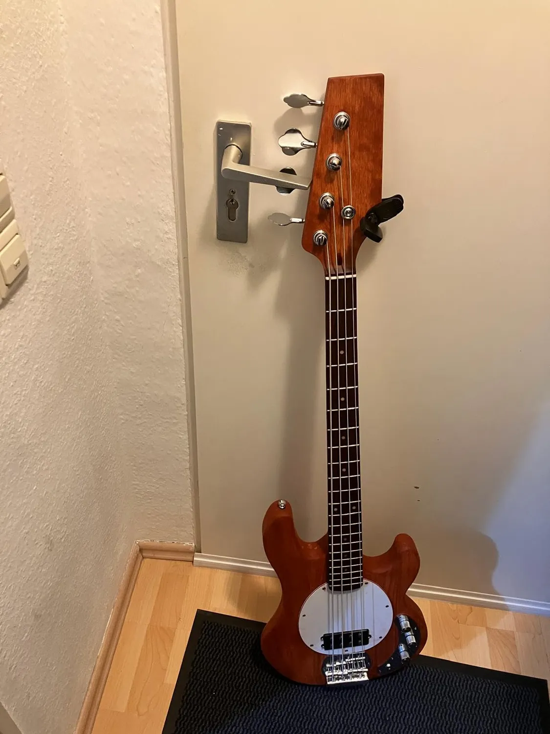 Rocktile MM-Style E-Bass Bausatz Paulownia natur