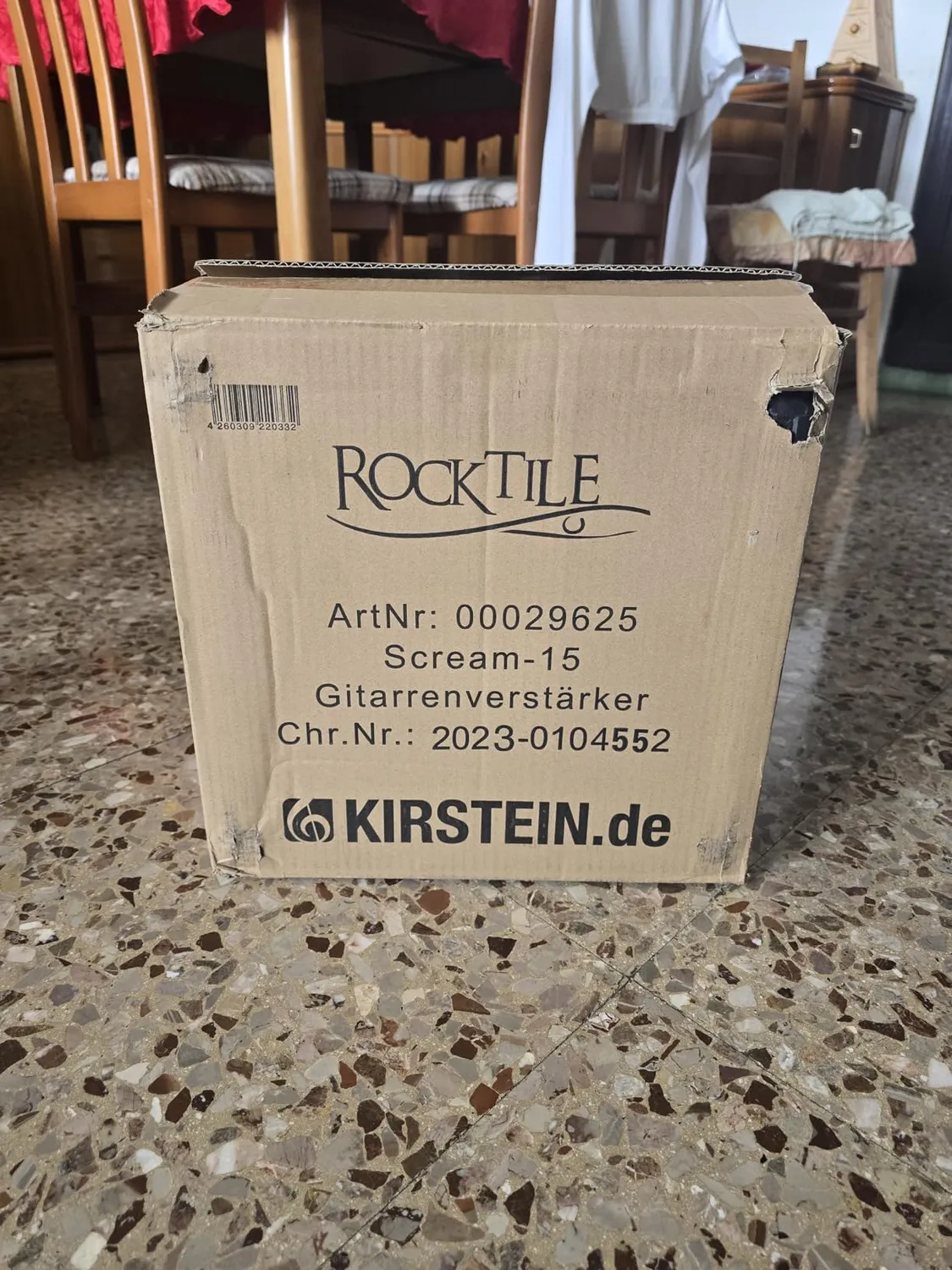 Rocktile Scream 15 Gitarrenverstärker 15 Watt Combo